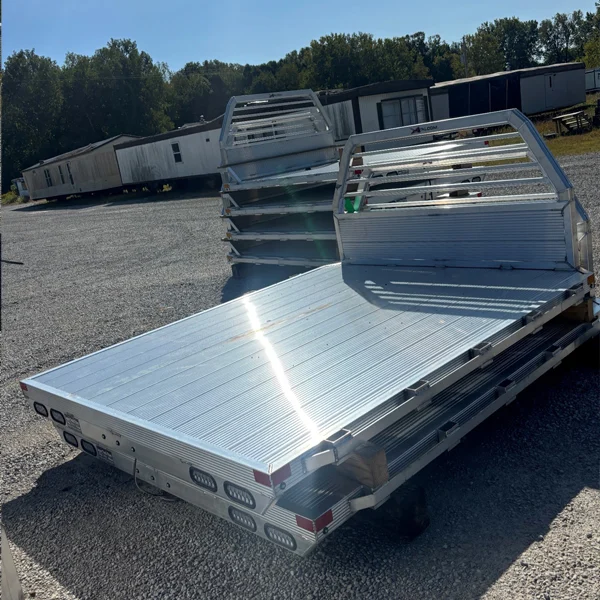 Alcom 60” cab and chassis flatbed - Image 2